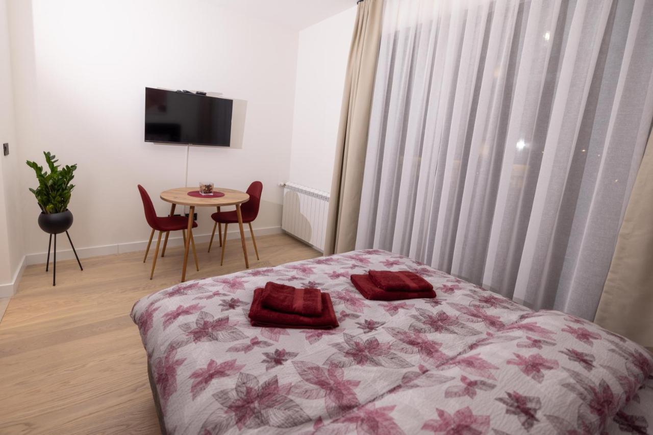 Ferienwohnung Belgrade Waterfront Cozy Symphony 1 Sajmiste Exterior foto
